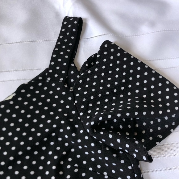 Monteau Polka Dot Scalloped Top - Picture 4 of 10